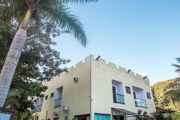 ホテル Pousada Castelinho