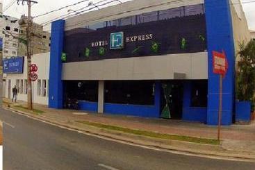 ホテル Express Leva E Busca No Aeroporto Grátis 24 Horas