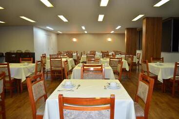 ホテル Niteroi Palace