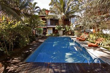 호스텔 Pousada Tubes Maresias