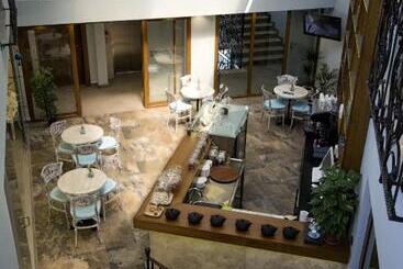 فندق Maison Vourla