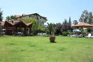 Hotel Crescent Hasirci