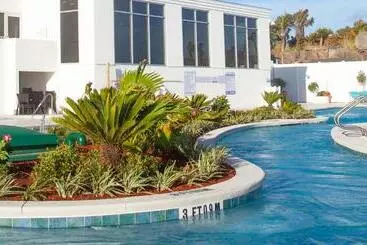 هتل Holiday Inn Express & Suites Panama City Beach Beachfront, An Ihg