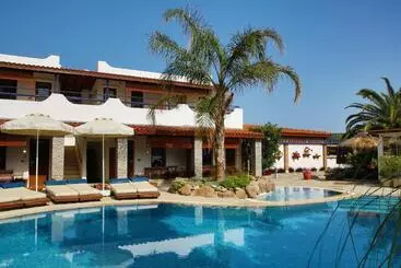 Hotel Uzhan Beach