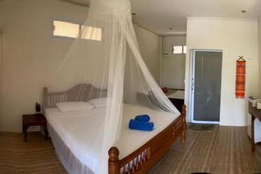 Khao Sok Hill Top Resort