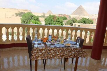 پانسیون Pyramids Power Inn