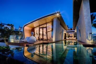 Resort Iniala Beach House