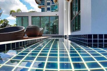 Aparthotel Sonrisa Srirachaที่พักติดทะเล