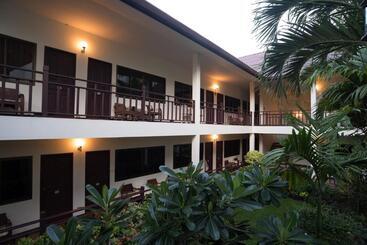 تختخواب و صبحانه Riverside House