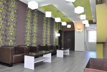 Garni Hotel Tri O