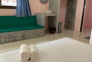 فندق Island Spa Resort