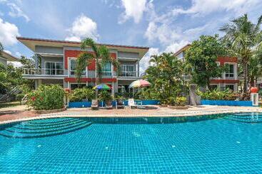 The One Cozy Vacation Residence Sha