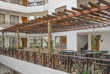 호텔 Karaya Dive Resort