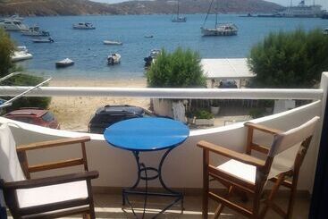 فندق Chill & Co. Serifos