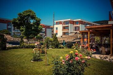 ホテル Menada Privilege Fort Beach