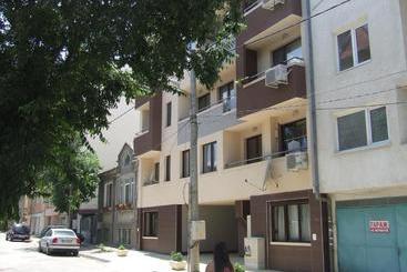 בית מלון כפרי Varnaflats Guest Rooms