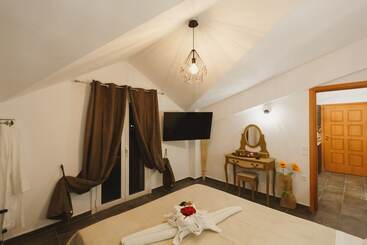 Жильё для туристов Stellatos House