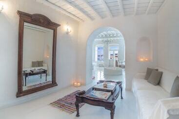 آپارتمان‌های توریست‌ها The Loft Mykonos Town