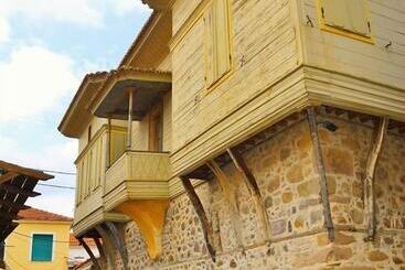 Отель Defkalion