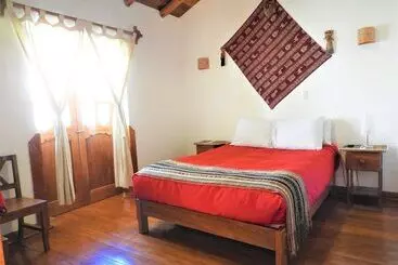 Hotel Picaflor Tambo Guest House
