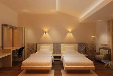 Hotel Palm Village Resort