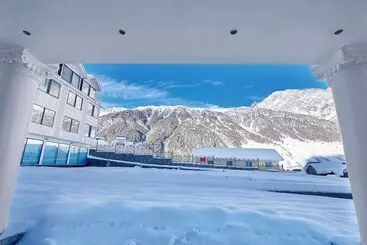 Radisson Hotel Sonamarg