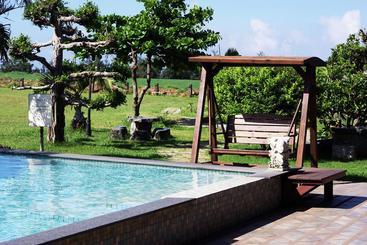 ベッドアンドブレックファースト Kenting Summerland Garden Resort