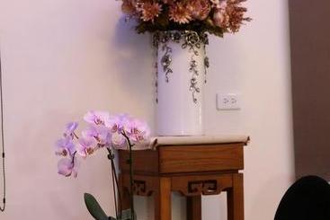 تختخواب و صبحانه Wei Yu House