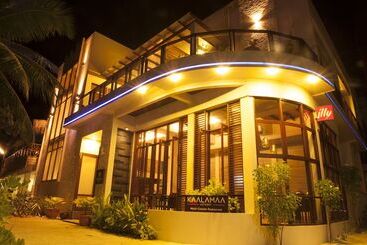 Panzió Velana Beach Hotel Maldives