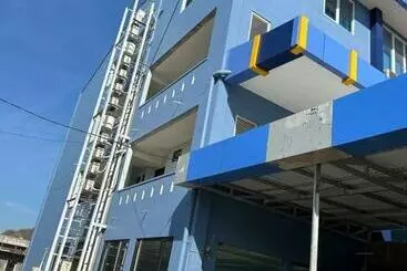 ユースホステル Blue Moon