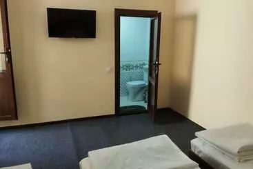 Pensión Raxmatjon