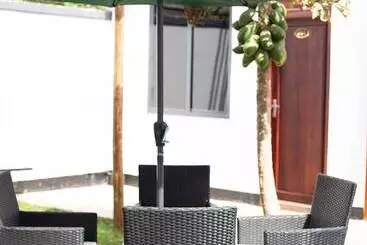 تختخواب و صبحانه The Baobab Homestay