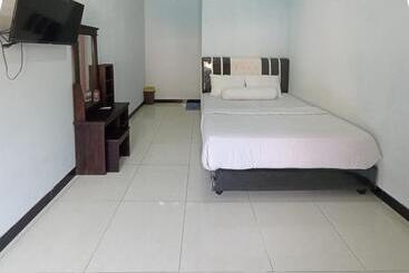 호텔 Surya Abadi Homestay Syariah Redpartner