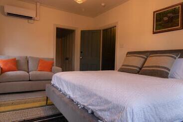 住宿加早餐  Pinetown Bridge Bnb Llc