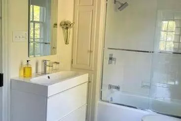 Aamiaismajoitus (B&B) Pinetown Bridge Bnb Llc