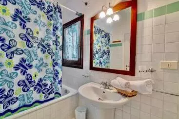 Aparthotel Villas With Air Conditioning And Private Outdoor Area Just A Few Minutes From La Pelosa