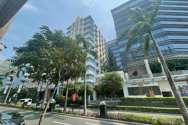 Huoneistohotelli 4j 150 Newport   Terminal3 Airport