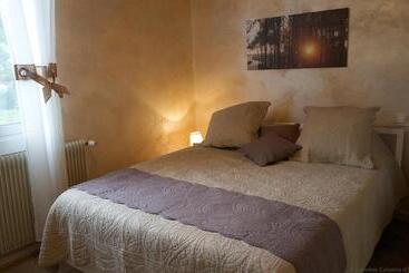 住宿加早餐 Chez Augustin