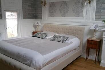 Aamiaismajoitus (B&B) Le Domaine De Canesse