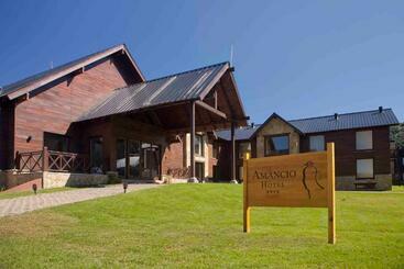 Amancio Hotel & Cabañas