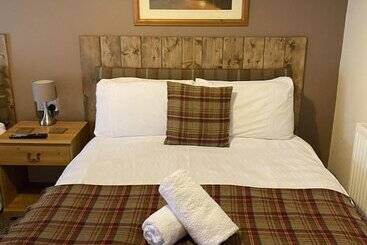 Пансион Number 19 Guest House   4 Miles From Barrow In Furness   1 Mile From Safari Zoo