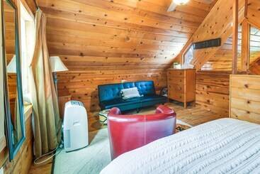 별장 Fire Pit, Deck & Grill: Cozy Twain Harte Cabin!