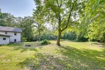 コテージ Faribault Home W/ Deck Near Cedar Lake Boat Ramp!