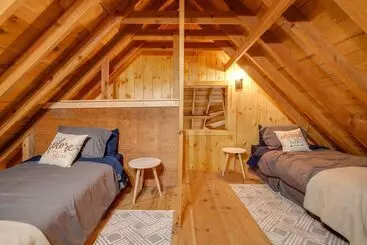 コテージ 15 Mi To Ski Resort: Cozy Cabin Near Long Barn!