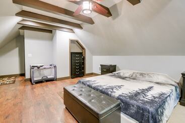 Quaint Naples Cottage: Walk To Trickey Pond & Cove