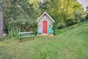 Cottage Backus Lakefront Cabin W/ Fire Pit, Dock Access!