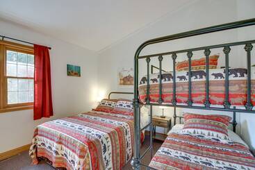 茅舍 Backus Lakefront Cabin W/ Fire Pit, Dock Access!