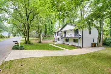 Mökkimajoitus Charming Cary Home ~ 10 Mi To Downtown Raleigh!