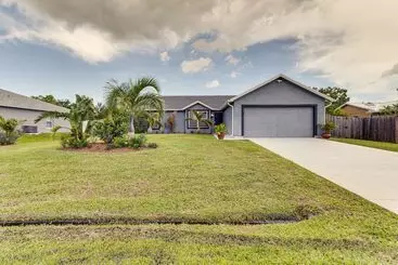 Mökkimajoitus Port St Lucie Oasis W/ Heated Saltwater Pool!