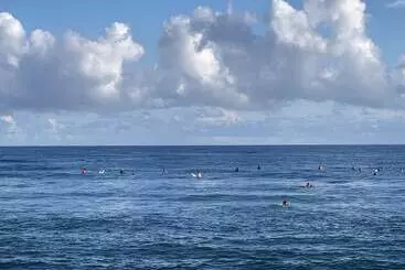 Hotelli Surfbreak B&b